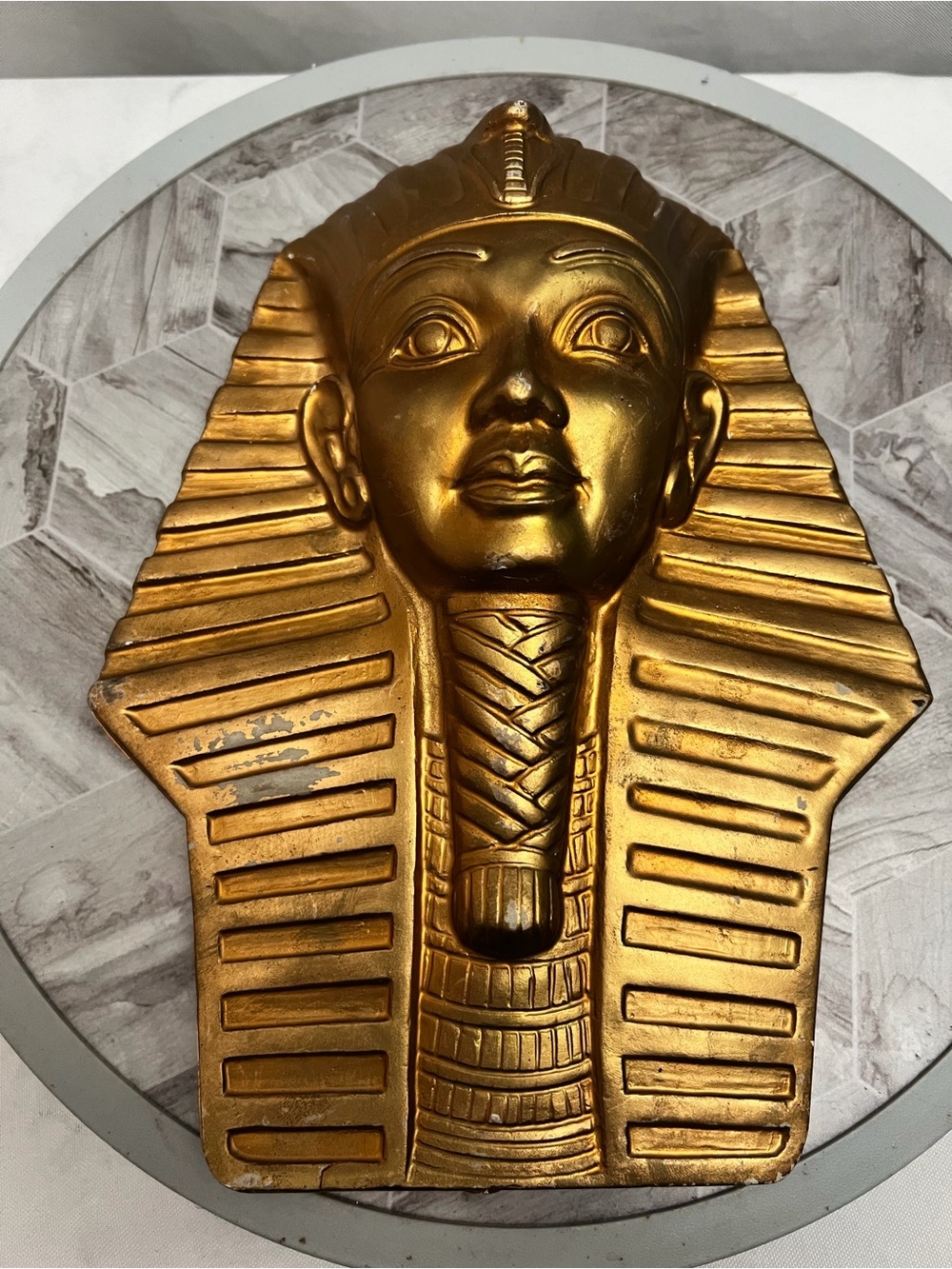 Vintage Gold King Tut Pharaoh Wall Plaque Egyptian Revival Hanging Decor 10”